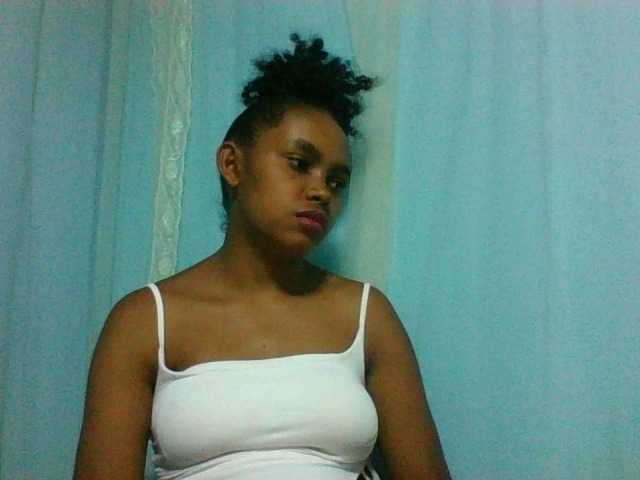 Elinah — Freechat on BongaCams