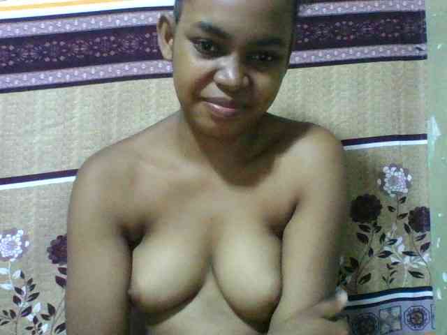 Elinah webcam