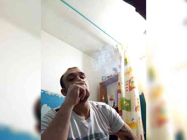 Zloilev4 Live Webcam on BongaCams