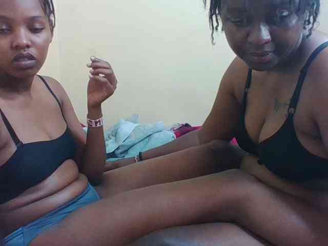 Petites-ebony Petites-ebony