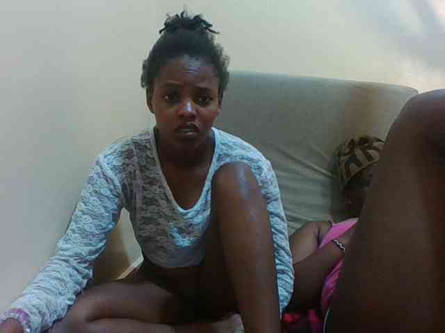 Petites-ebony webcam