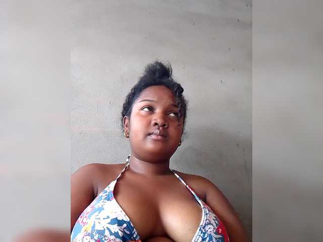 Ezrahsexy's BongaCams show and profile