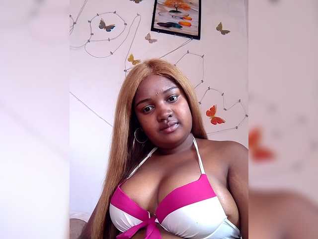 Ezrahsexy's BongaCams show and profile