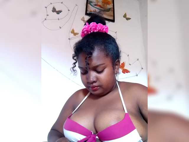 Ezrahsexy's BongaCams show and profile