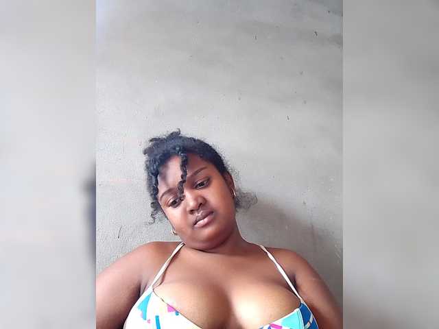 Ezrahsexy's BongaCams show and profile