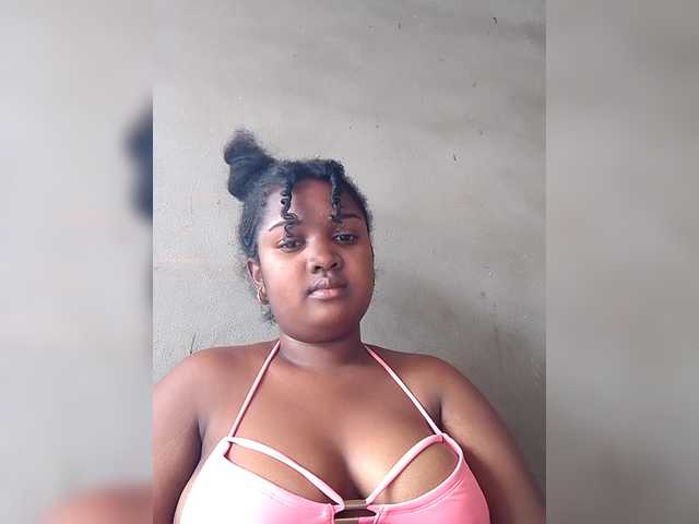 Ezrahsexy's BongaCams show and profile