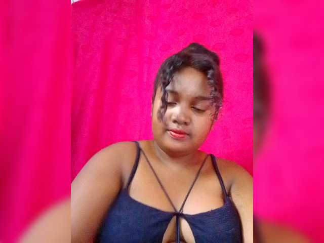 Ezrahsexy's BongaCams show and profile