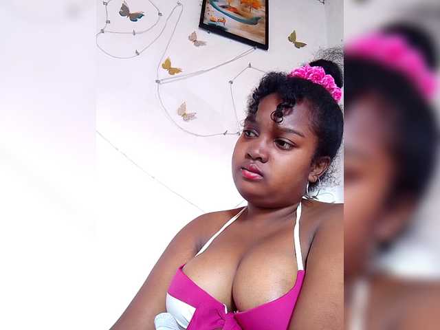 Ezrahsexy's BongaCams show and profile