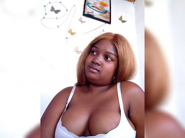 Ezrahsexy's BongaCams show and profile