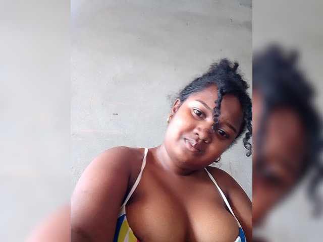 Ezrahsexy's BongaCams show and profile