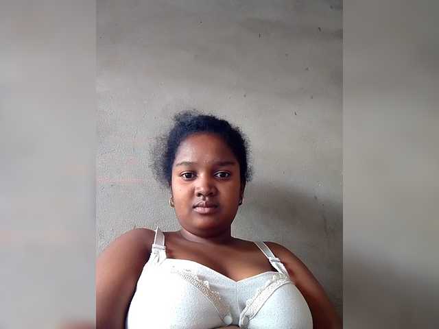 Ezrahsexy's BongaCams show and profile