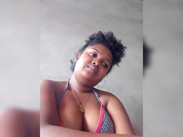 Ezrahsexy's BongaCams show and profile