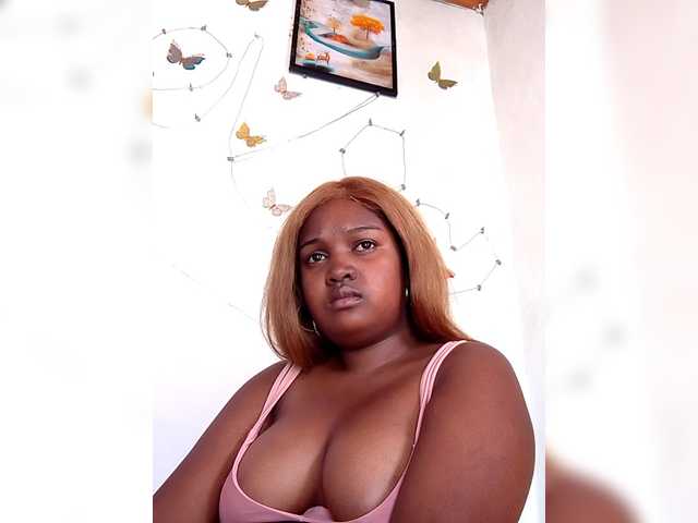 Ezrahsexy's BongaCams show and profile