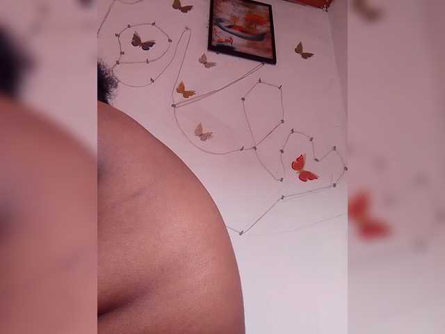 Ezrahsexy's BongaCams show and profile