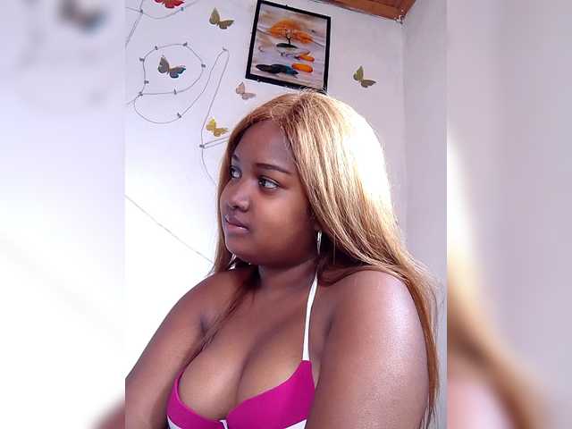 Ezrahsexy's BongaCams show and profile