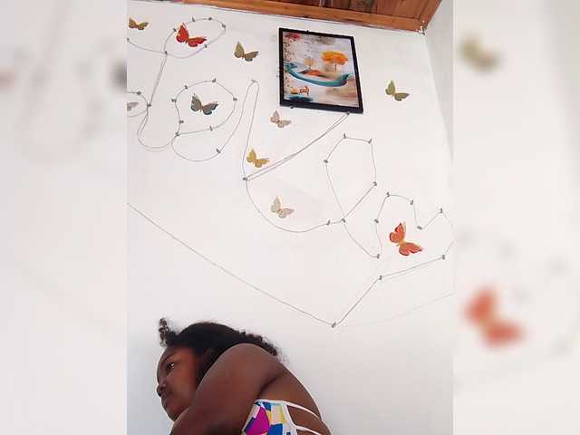 Ezrahsexy's BongaCams show and profile