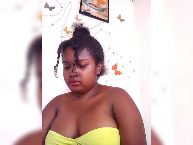 Ezrahsexy's BongaCams show and profile