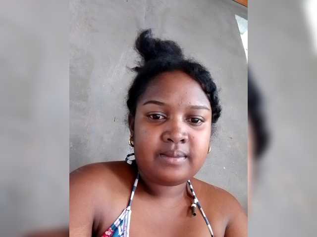 Ezrahsexy's BongaCams show and profile