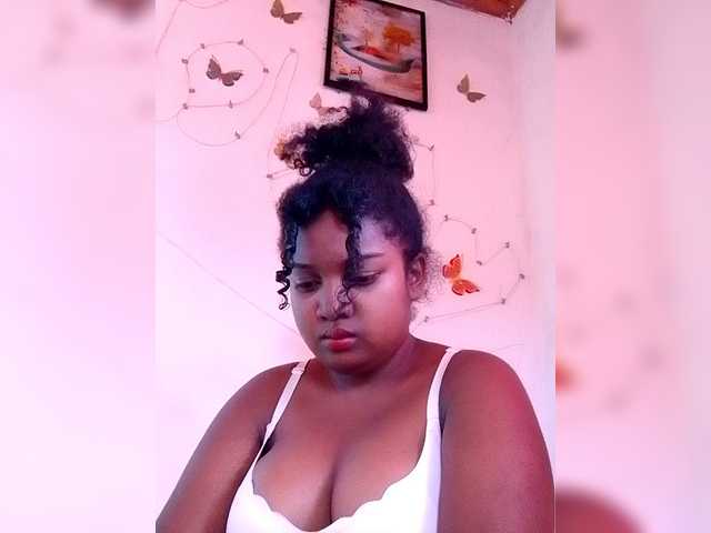 Ezrahsexy's BongaCams show and profile