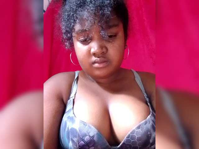 Ezrahsexy's BongaCams show and profile