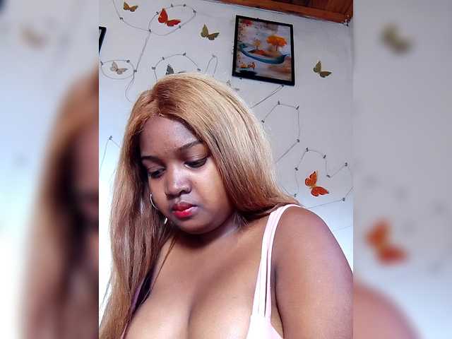 Ezrahsexy's BongaCams show and profile