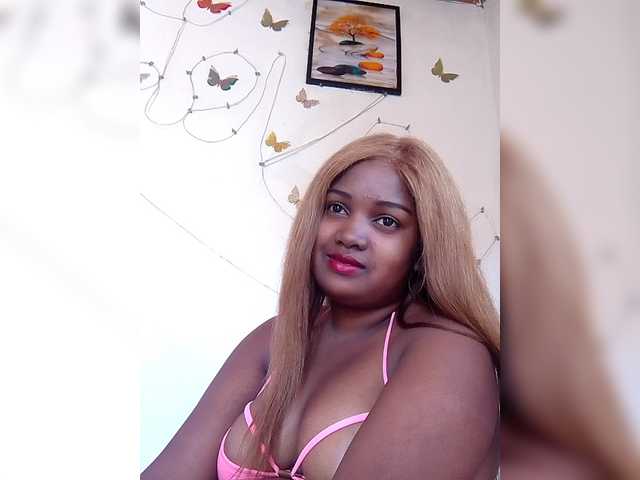 Ezrahsexy's BongaCams show and profile