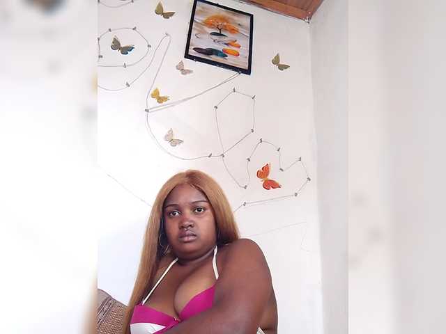 Ezrahsexy's BongaCams show and profile