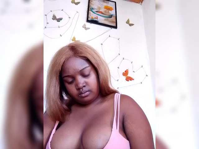 Ezrahsexy's BongaCams show and profile