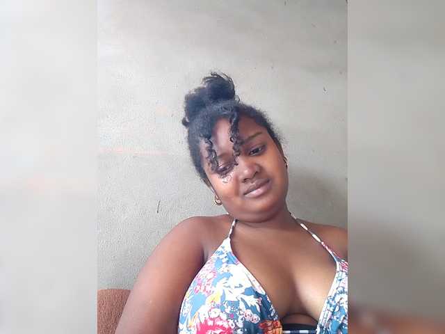 Ezrahsexy's BongaCams show and profile