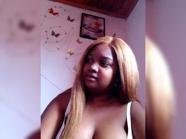 Ezrahsexy's BongaCams show and profile