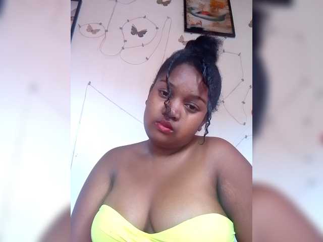 Ezrahsexy's BongaCams show and profile