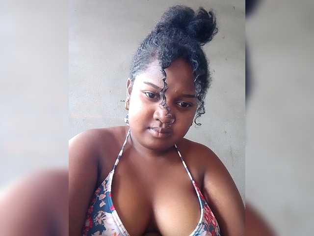 Ezrahsexy's BongaCams show and profile