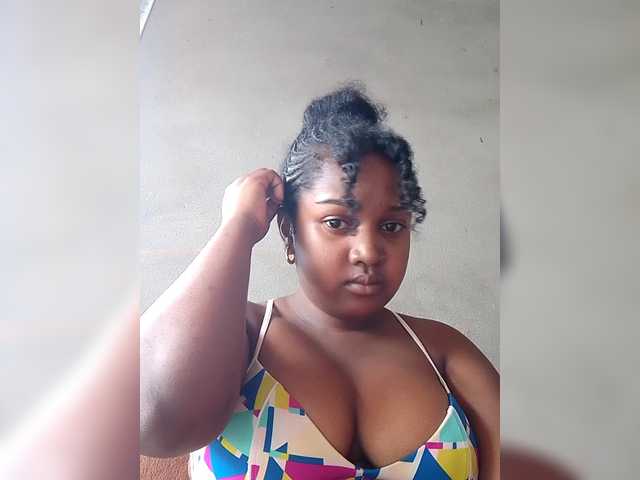 Ezrahsexy's BongaCams show and profile