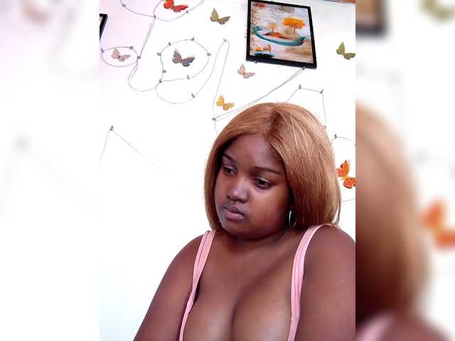 Ezrahsexy's BongaCams show and profile