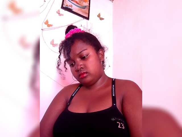 Ezrahsexy's BongaCams show and profile