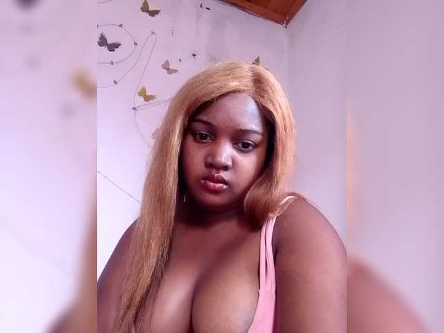 Ezrahsexy's BongaCams show and profile