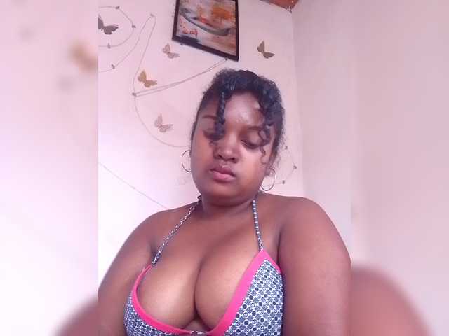 Ezrahsexy's BongaCams show and profile