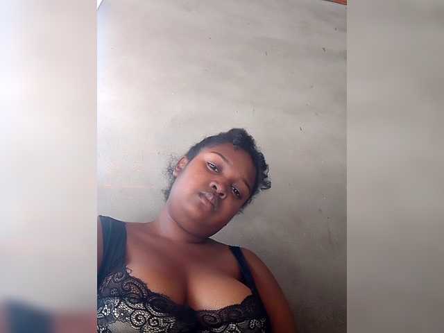 Ezrahsexy's BongaCams show and profile