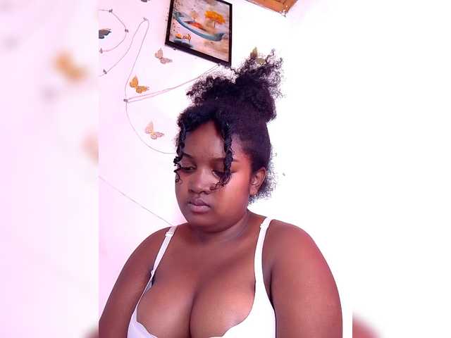 Ezrahsexy's BongaCams show and profile