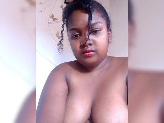 Ezrahsexy's BongaCams show and profile