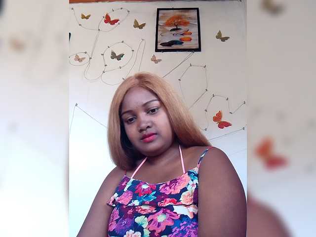 Ezrahsexy's BongaCams show and profile