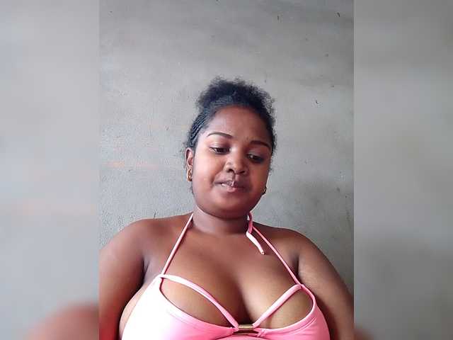 Ezrahsexy's BongaCams show and profile