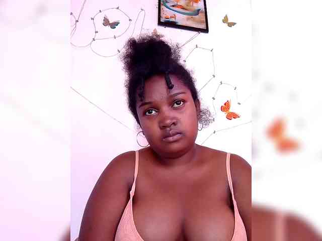 Ezrahsexy webcam