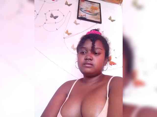 Ezrahsexy