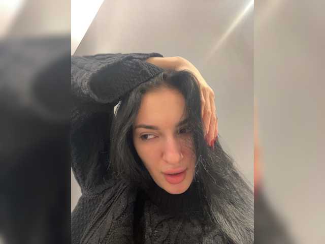 Adaiza1's BongaCams show and profile