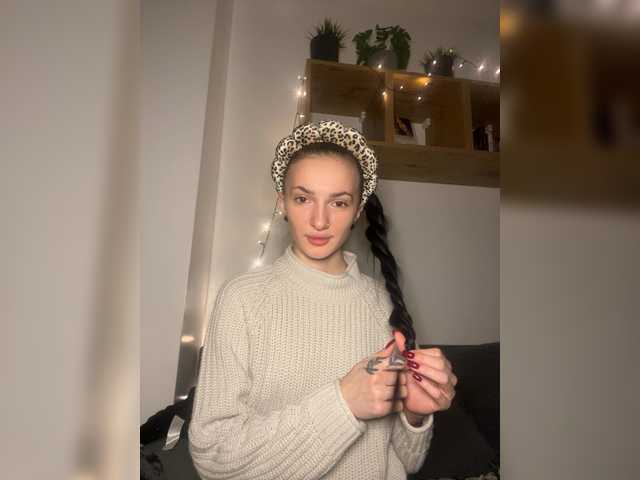 Adaiza1's BongaCams show and profile