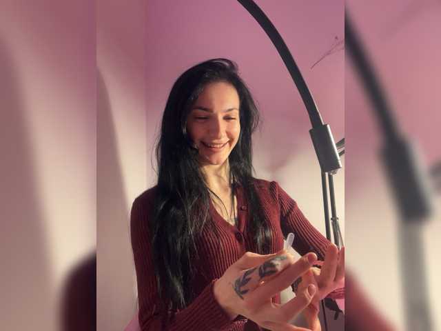 Adaiza1's BongaCams show and profile