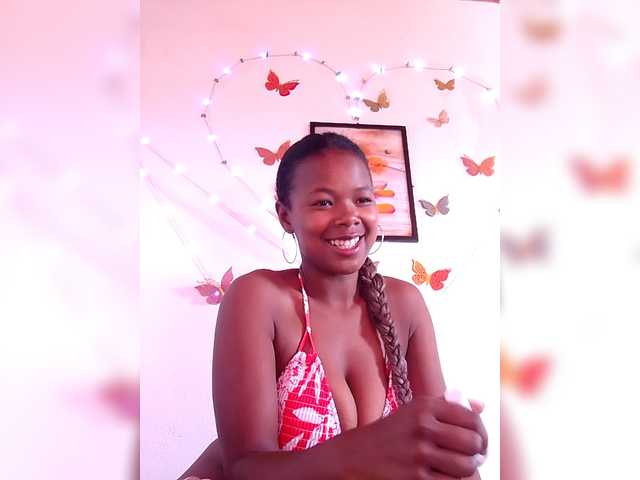 Sayrahsexy's BongaCams show and profile