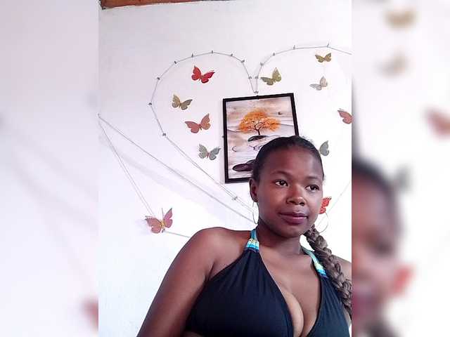 Sayrahsexy's BongaCams show and profile