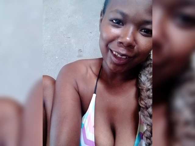 Sayrahsexy's BongaCams show and profile